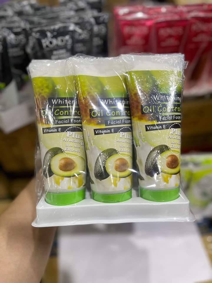 Sữa rửa mặt Bơ-duoc-ban-tai-NPP TIẾN ĐẠT