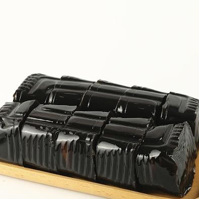 Bánh thạch đen-duoc-ban-tai-Bánh bò A Trí