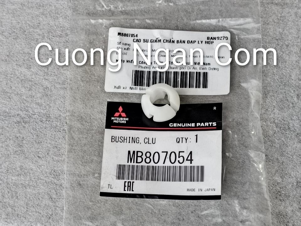 Gioăng nhựa cần đạp chân côn (Bushing clutch pedal) Pajero V31 V32 V33 V43 V45 V46,...
MB807054-duoc-ban-tai-Công ty CP Cường Ngân Com