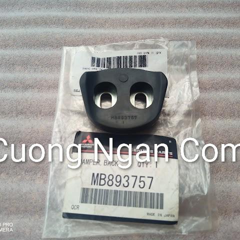 Cao su giảm chấn - chặn cửa sau (Tailgate shock absorber limit buffer rubber) Pajero V31 V32 V33 V43 V45 V46 V73 V93 MB893757-duoc-ban-tai-Công ty CP Cường Ngân Com