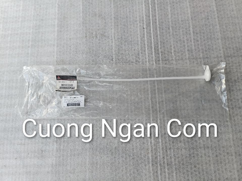 Nắp bình nước phụ (Cap radiator condensor tank) Grandis NA4W
MR993848-duoc-ban-tai-Công ty CP Cường Ngân Com
