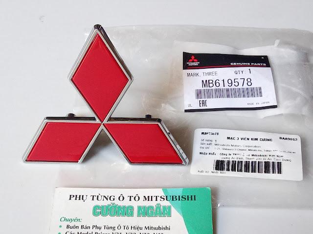 Logo Mitsubishi 3 viên kim cương mặt ga lăng trước (Mark three diamond) Pajero V31 V32 V33 V43 V45
MB619578-duoc-ban-tai-Công ty CP Cường Ngân Com