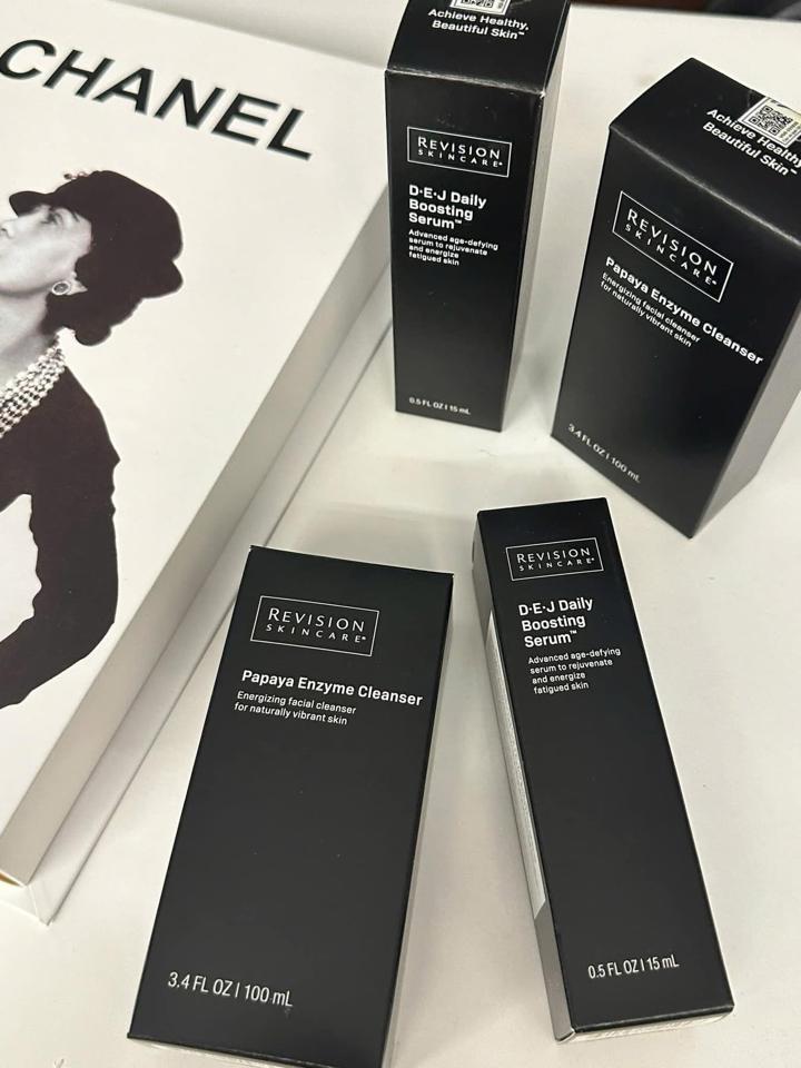 Sữa rửa mặt cân bằng độ ẩm Revision Skincare Papaya Enzyme Cleanser 198ml -duoc-ban-tai-Gom Order Authentic - Trang Nguyễn