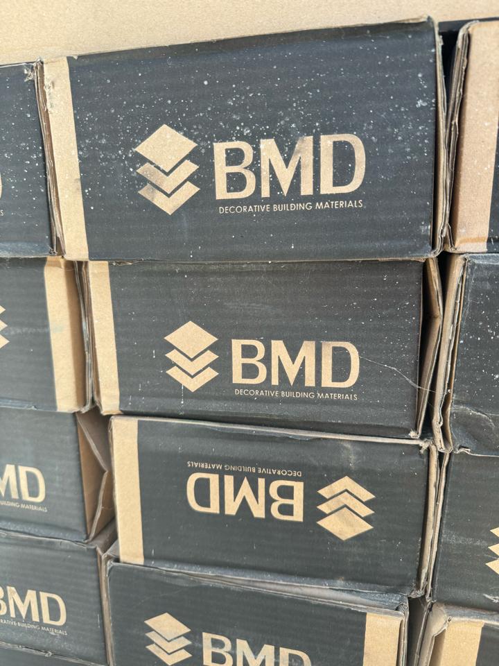 T1220 B.M.D rãnh đen-duoc-ban-tai-Kim Thành