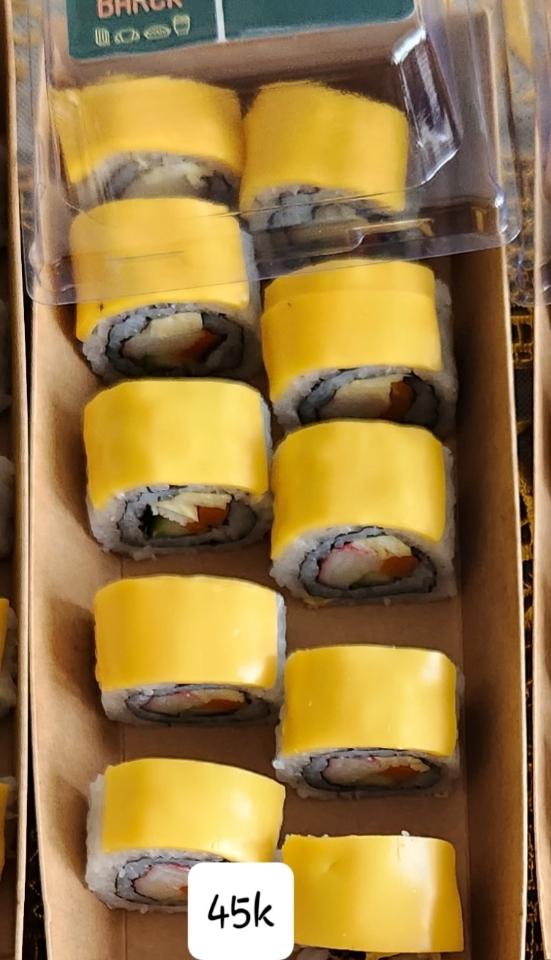 S-Sushi phủ phô mai-duoc-ban-tai-MiNa Baker