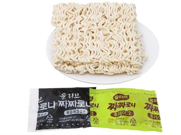 Mì trộn tương đen 140g Samyang-duoc-ban-tai-KOREAN FOOD STATION