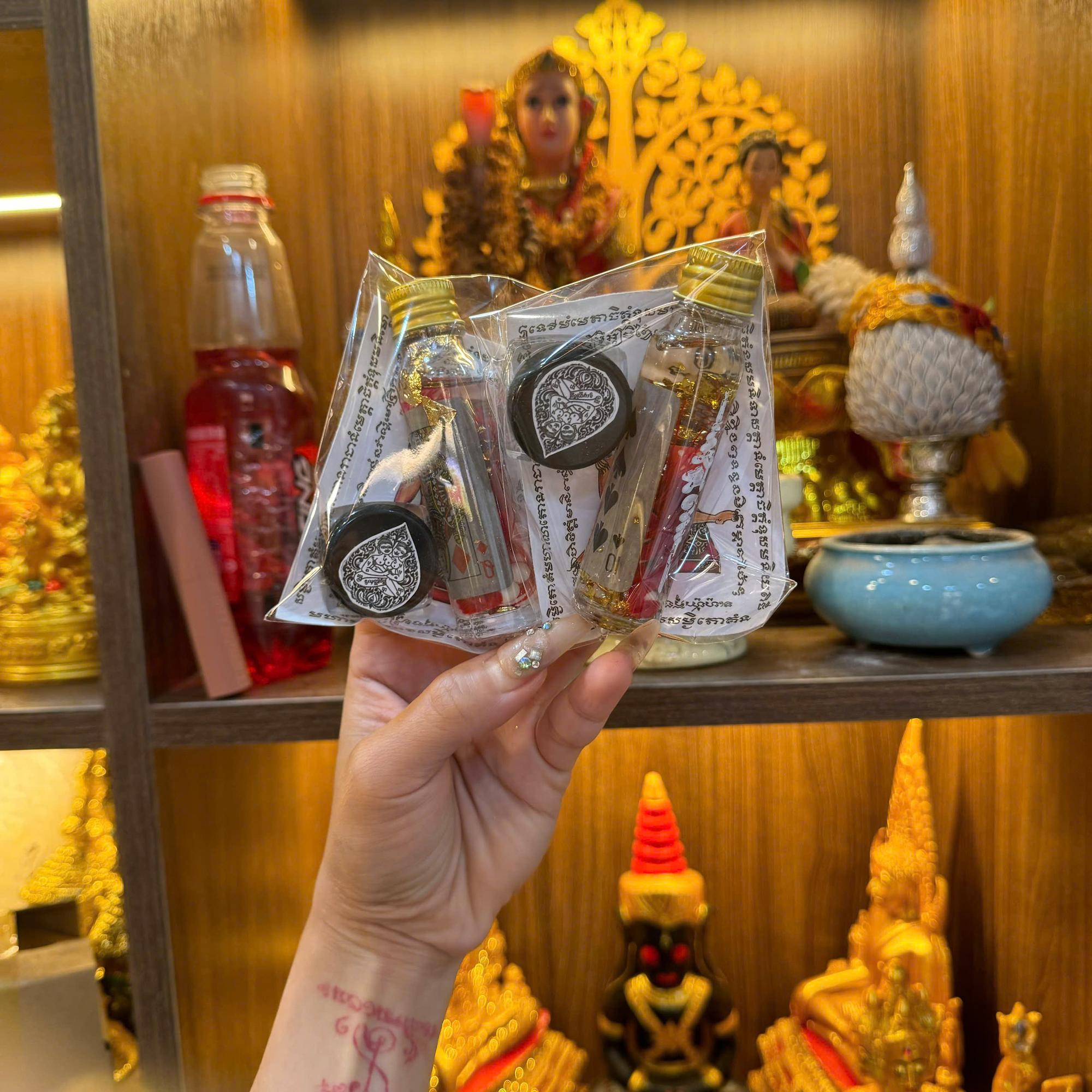 COMBO DẦU VÀ BỘT (THÔI MIÊN)-duoc-ban-tai-Chili Amulet Tâm Linh Thái Lan