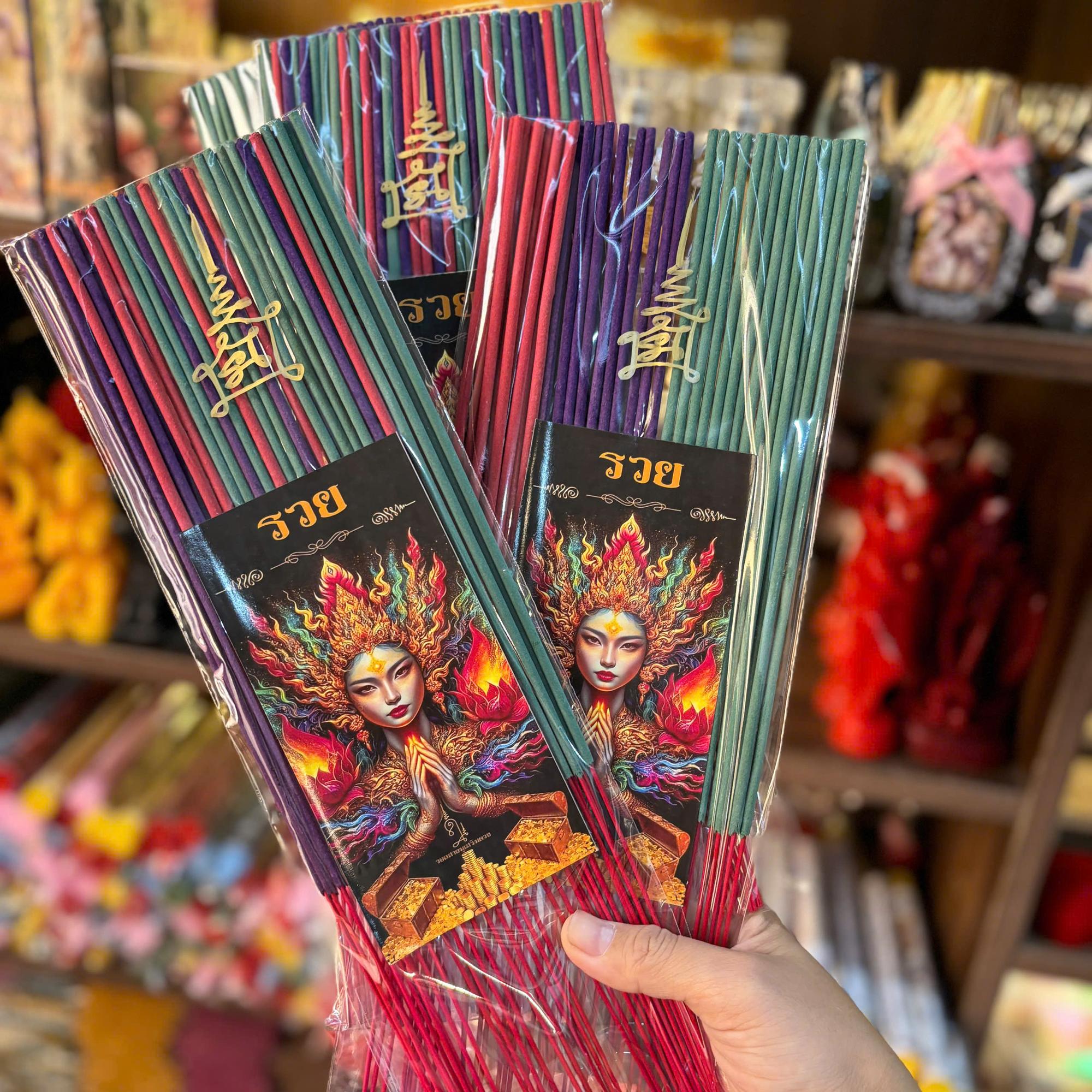 NHANG THƠM 3 MÀU-duoc-ban-tai-Chili Amulet Tâm Linh Thái Lan