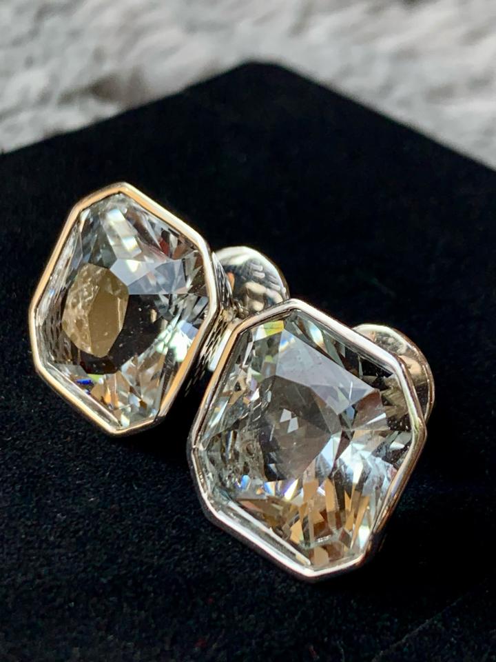 Hoa tai Topaz trắng giác Radiant -duoc-ban-tai-T&T JEWELS 💍