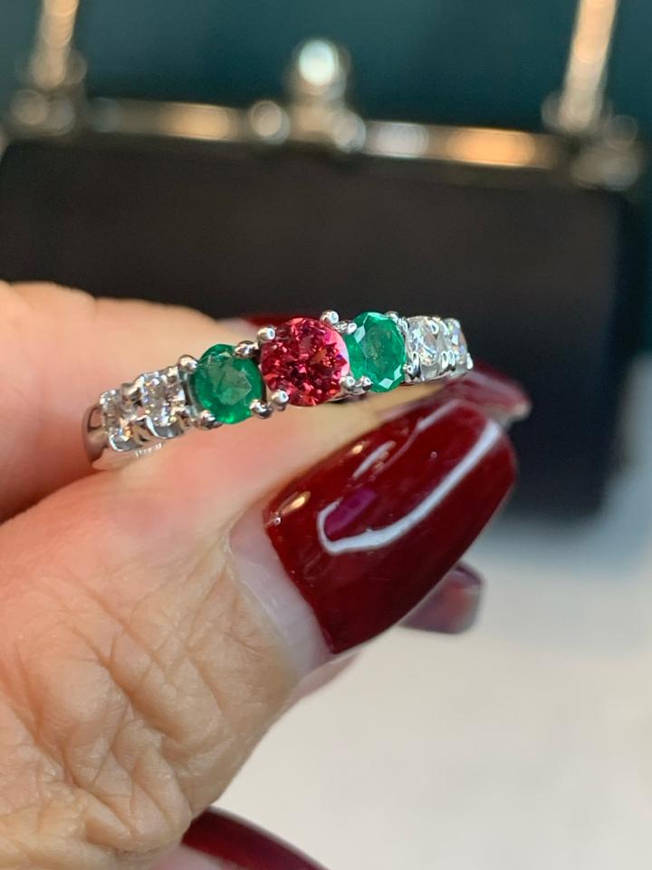 Nhẫn 14k Spinel - Emerald - 4 pcs Diamond 2,5 mm-duoc-ban-tai-💎 T&T JEWELS 💎