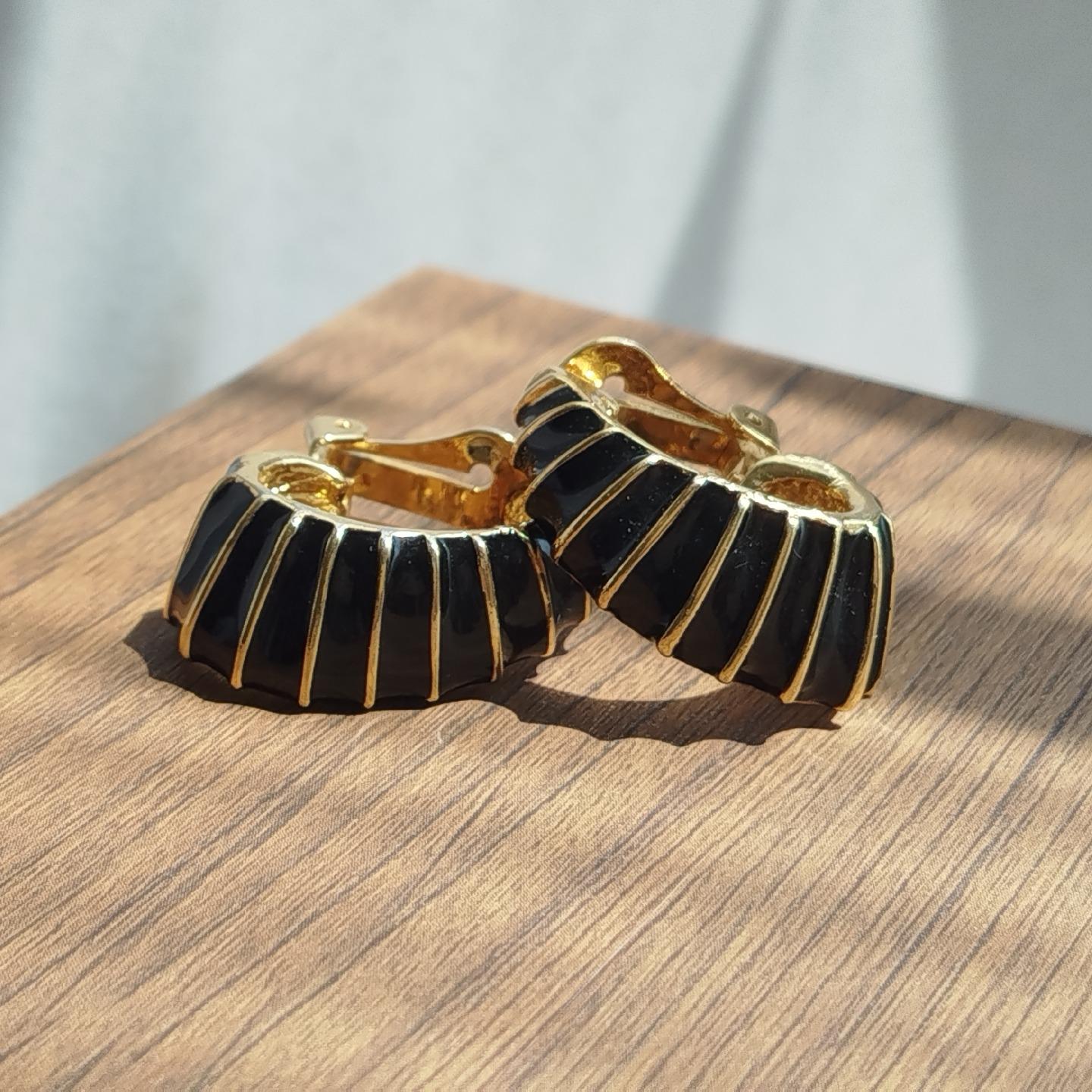 Bông kẹp vintage bản to-duoc-ban-tai-Trang sức Bảo Quân Hàn - Japón Bonita Vintage