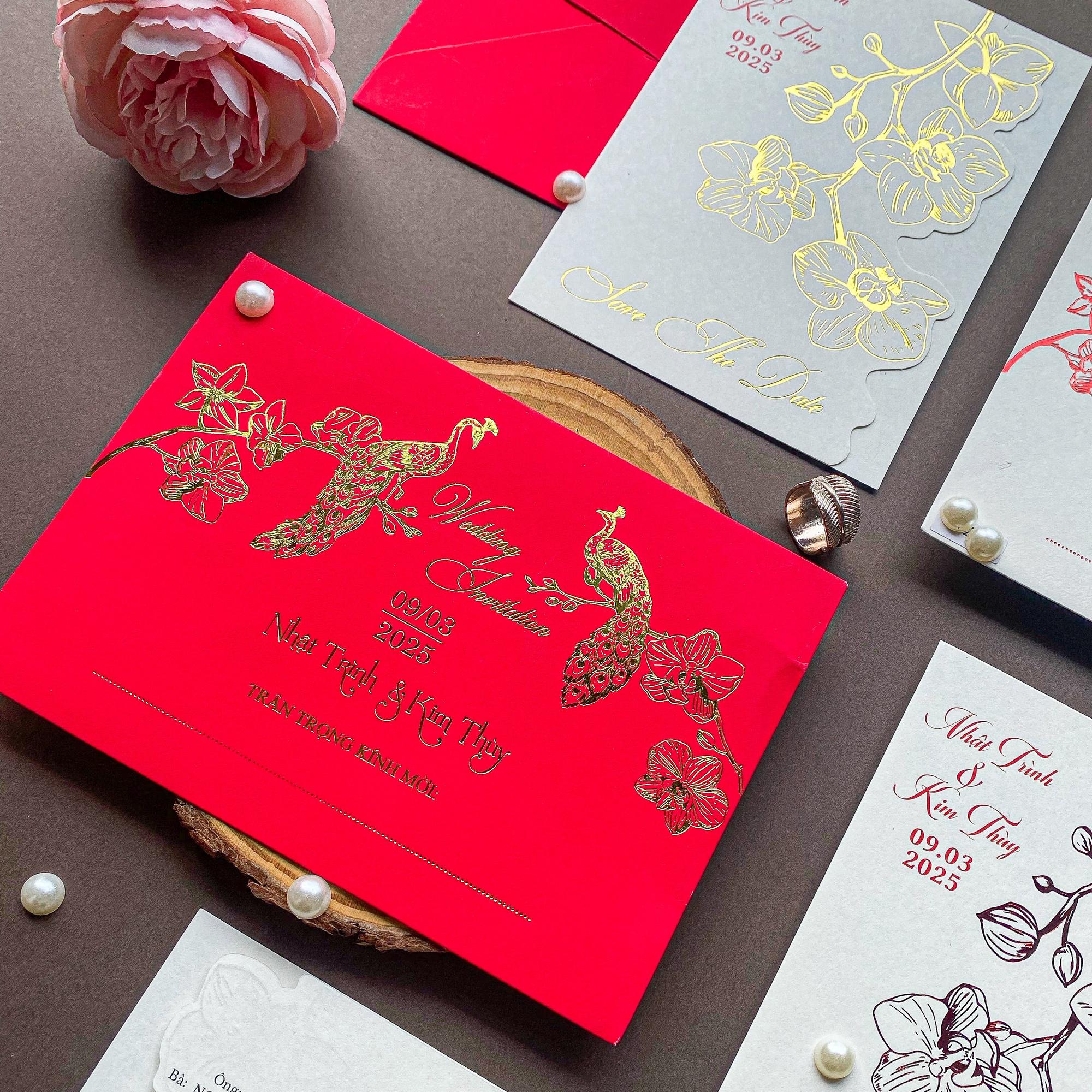 F288 - Đỏ-duoc-ban-tai-Thiệp Cưới Mint