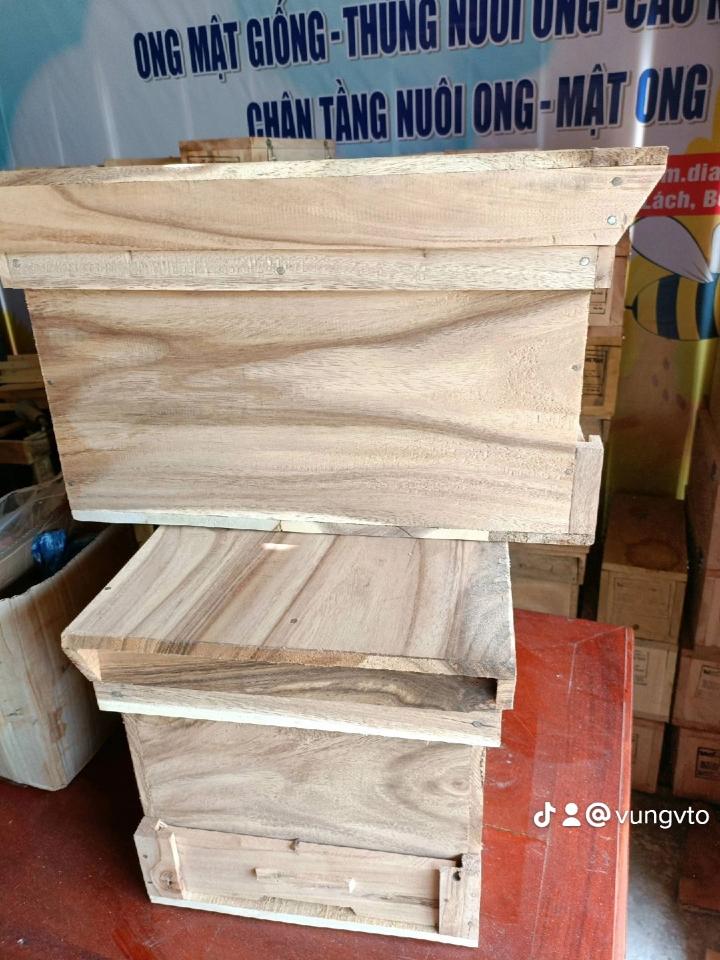 Thùng ong nội gỗ Me Tây -duoc-ban-tai-VẬT TƯ NUÔI ONG VỮNG TOÀN