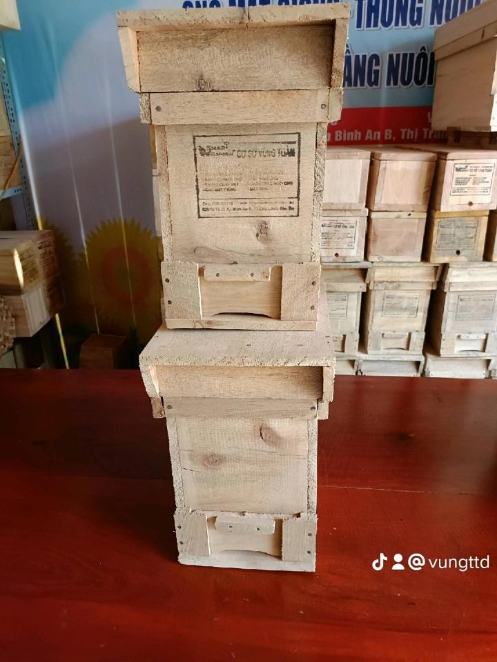 Thùng ong nội mi ni-duoc-ban-tai-VẬT TƯ NUÔI ONG VỮNG TOÀN