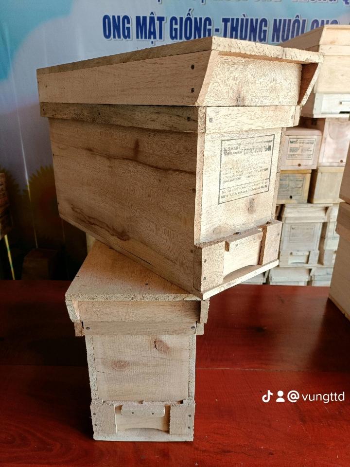 Thùng ong nội mi ni-duoc-ban-tai-VẬT TƯ NUÔI ONG VỮNG TOÀN