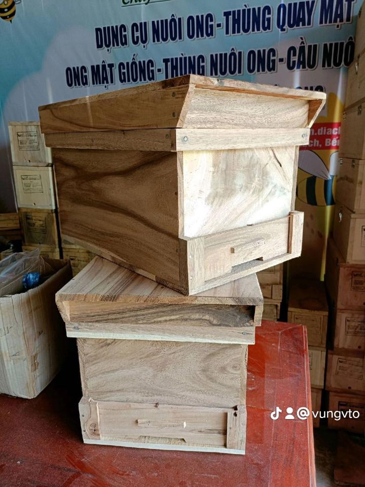 Thùng ong nội gỗ Me Tây -duoc-ban-tai-VẬT TƯ NUÔI ONG VỮNG TOÀN