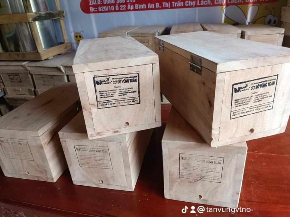 Thùng ong Dú gỗ dầu U 03-duoc-ban-tai-VẬT TƯ NUÔI ONG VỮNG TOÀN
