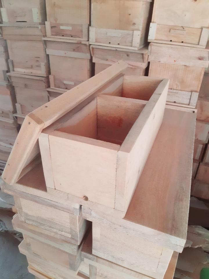 Thùng nuôi ong dú nằm gỗ sao 15*15*50*2-duoc-ban-tai-VẬT TƯ NUÔI ONG VỮNG TOÀN