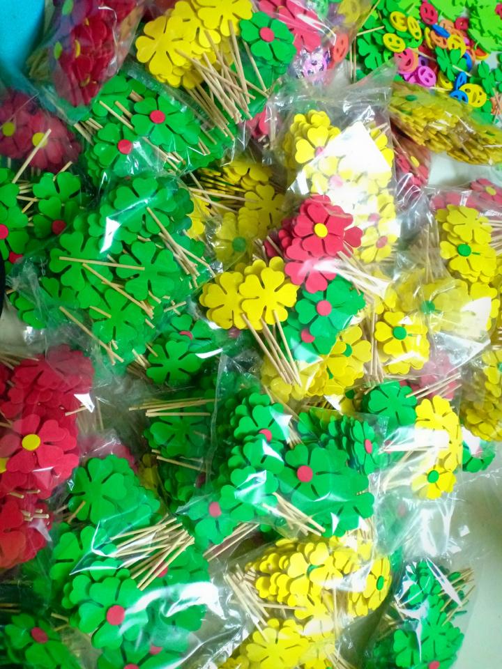 Hoa cắm bé ngoan-duoc-ban-tai-Thế Giới Mầm Non