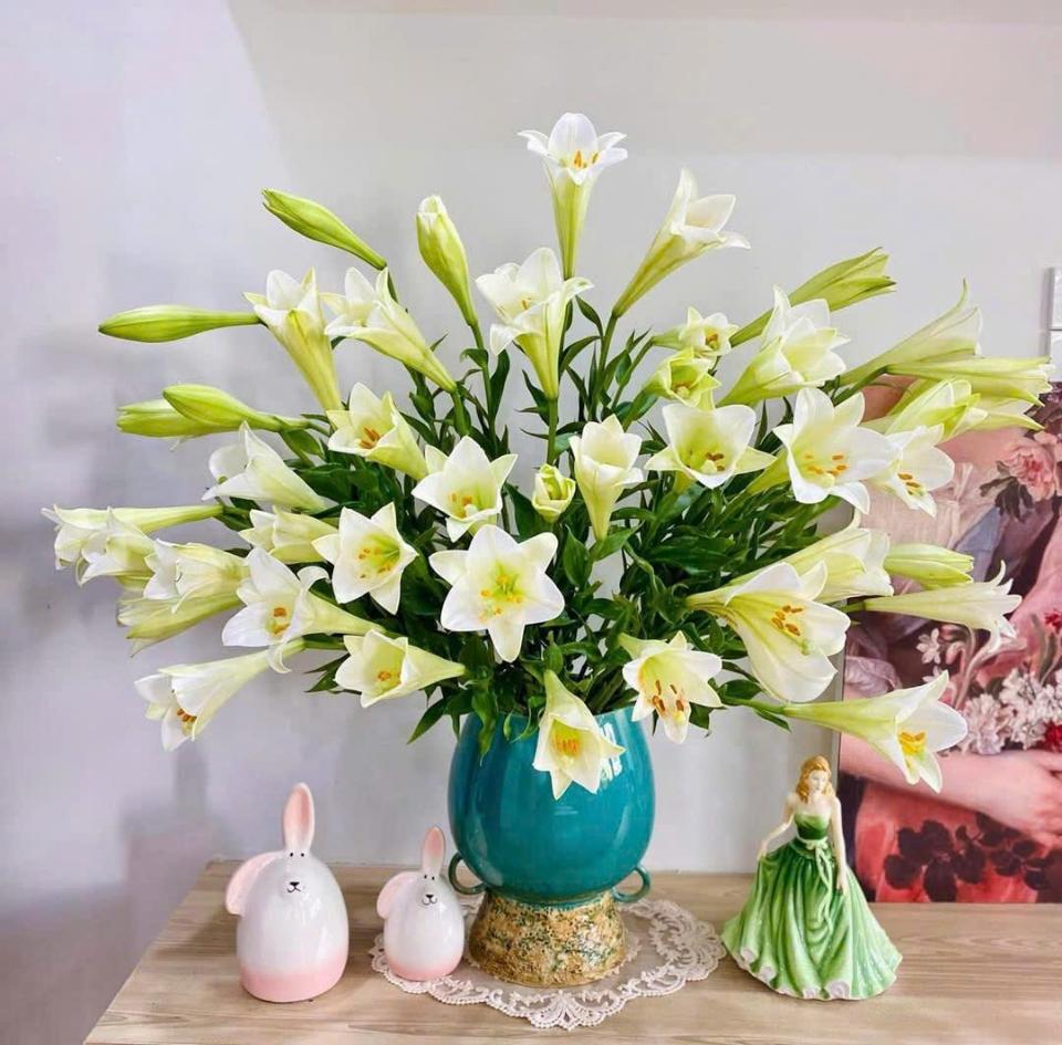 Hoa Loa Kèn 25b-duoc-ban-tai-Tiệm hoa nhà tình