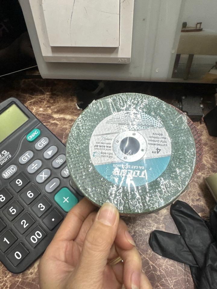 Đá cắt sắt hd (hộp 100v)-duoc-ban-tai-ĐẠI LÝ ĐIỆN NƯỚC VIỄN NHUNG