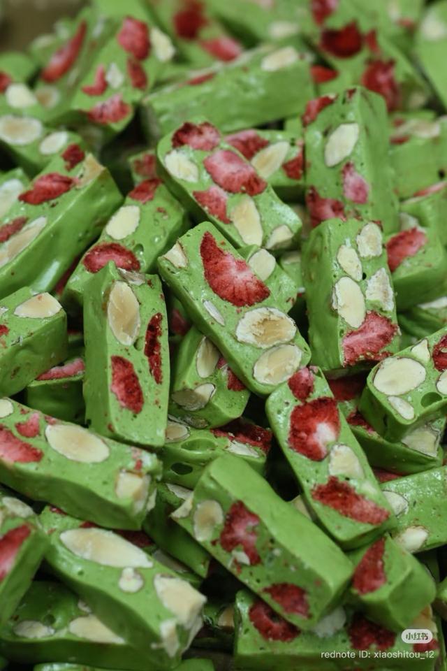 Kẹo Nougat Matcha -duoc-ban-tai-Kiêng Bakery