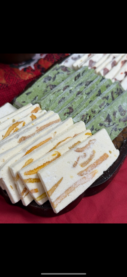 Kẹo sữa chua xoài ,dâu 1kg-duoc-ban-tai-Kiêng Bakery