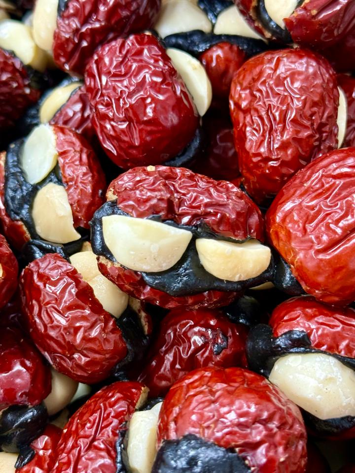 Kẹo táo đỏ 250g-duoc-ban-tai-Kiêng Bakery