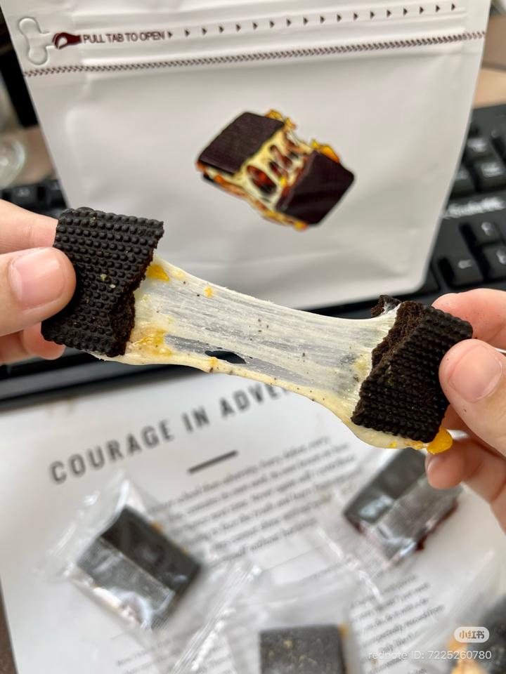 Bánh quy socola kẹp-duoc-ban-tai-Kiêng Bakery