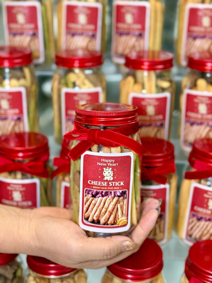 Quy cheese stick lon 150g-duoc-ban-tai-Kiêng Bakery