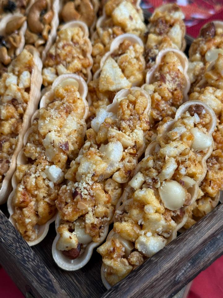 Bánh thuyền macca 1kg -duoc-ban-tai-Kiêng Bakery