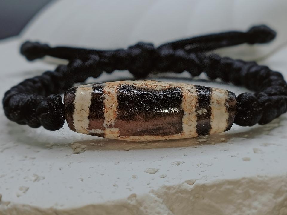 Dzi thiên địa VIP Same Old -duoc-ban-tai-Dzi Trâm Lê