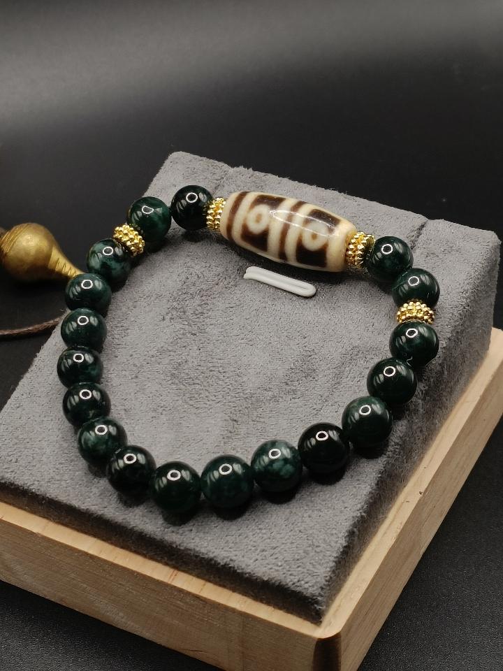 Dzi 4 Mắt thường 1-duoc-ban-tai-Dzi Trâm Lê