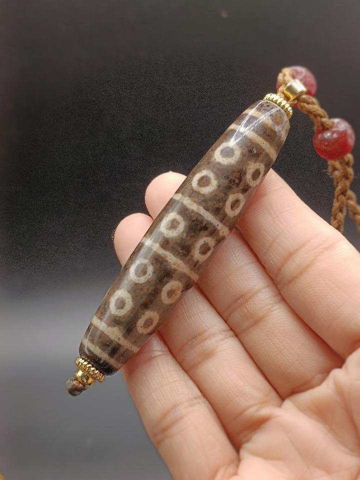 25 Mắt sưu tầm -duoc-ban-tai-Dzi Trâm Lê