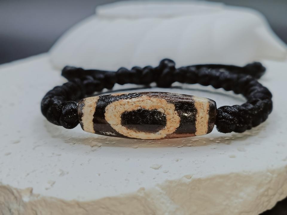 Dzi thiên địa VIP Same Old -duoc-ban-tai-Dzi Trâm Lê