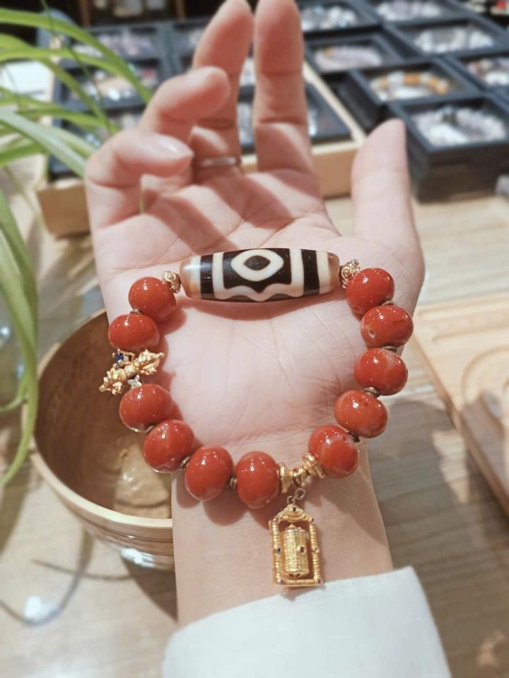 Dzi 3 Mắt tibet mix san hô -duoc-ban-tai-Dzi Trâm Lê