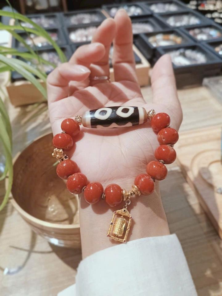 Dzi 3 Mắt tibet mix san hô -duoc-ban-tai-Dzi Trâm Lê