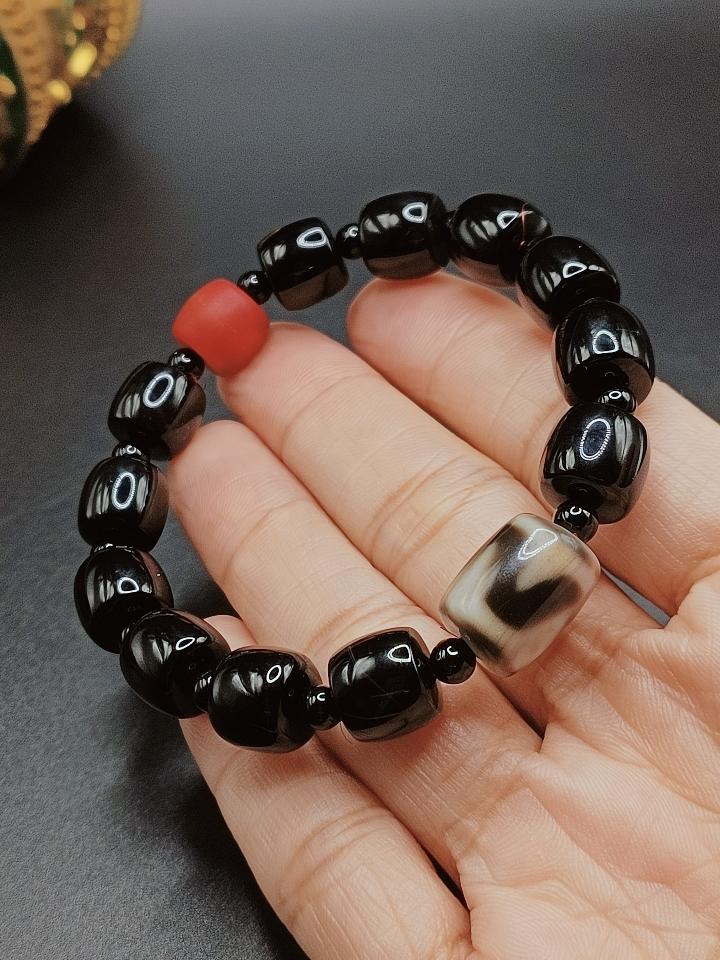 Dzi Nanh hổ sưu tầm Tibet -duoc-ban-tai-Dzi Trâm Lê