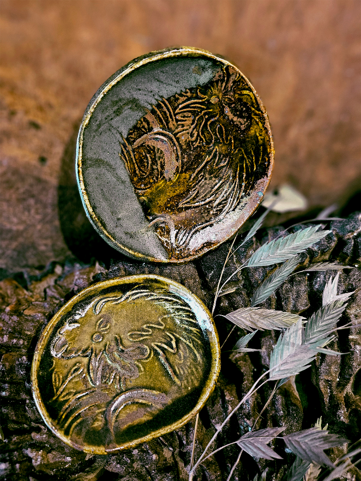 Đĩa gà nhỏ-duoc-ban-tai-Komorebi Pottery