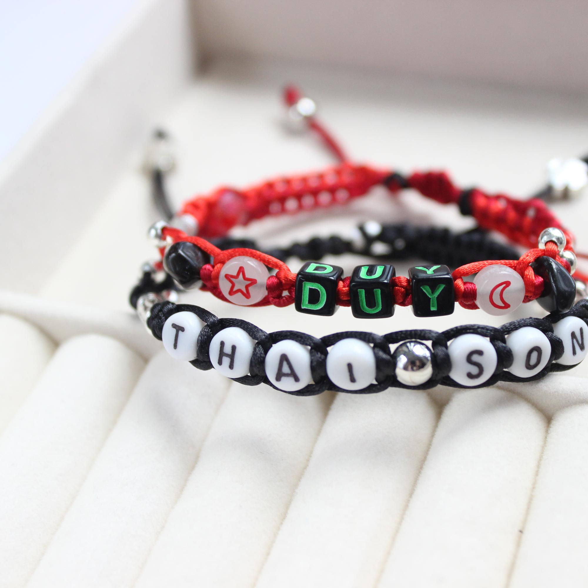 [BST HANDMADE] Vòng tay Phối Chữ - mang đậm dấu ấn độc bản-duoc-ban-tai-Hoa Các Colour