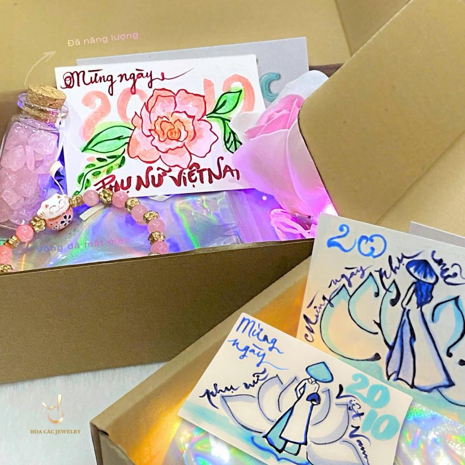 Box quà tặng (14/2, 8/3, 20/10, 20/11,…)-duoc-ban-tai-Hoa Các Colour