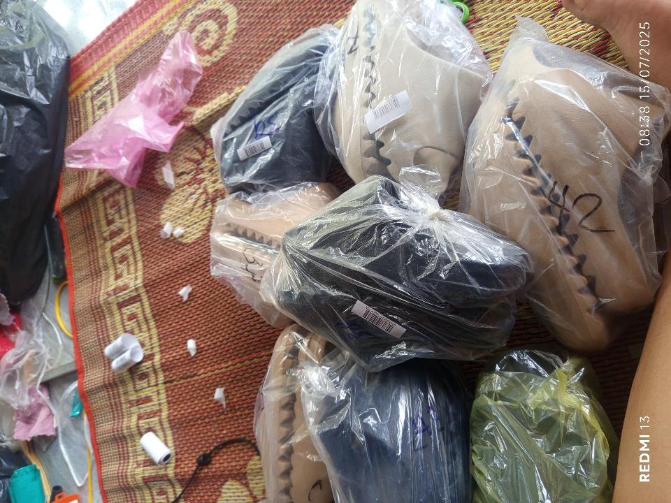 Dép bánh mì adidas -duoc-ban-tai-Tuấn Phát CASIO