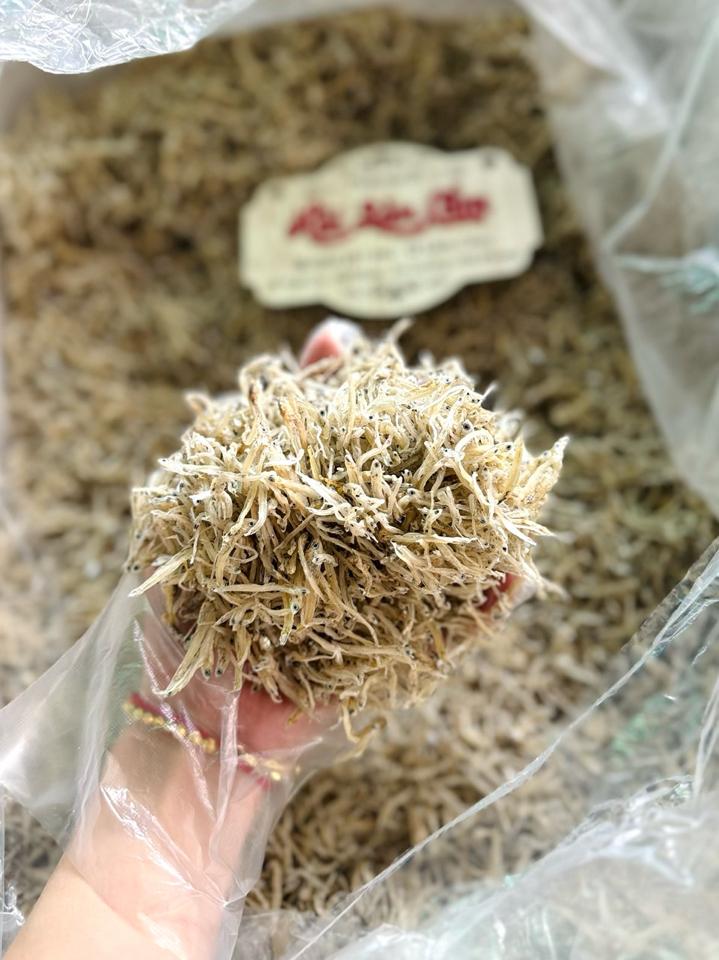 Cá mờm cơm khô-duoc-ban-tai-HẢI SẢN CẨM