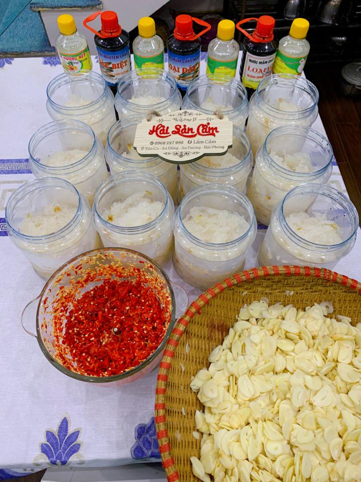 Chân sứa trắng chua ngọt-duoc-ban-tai-HẢI SẢN CẨM