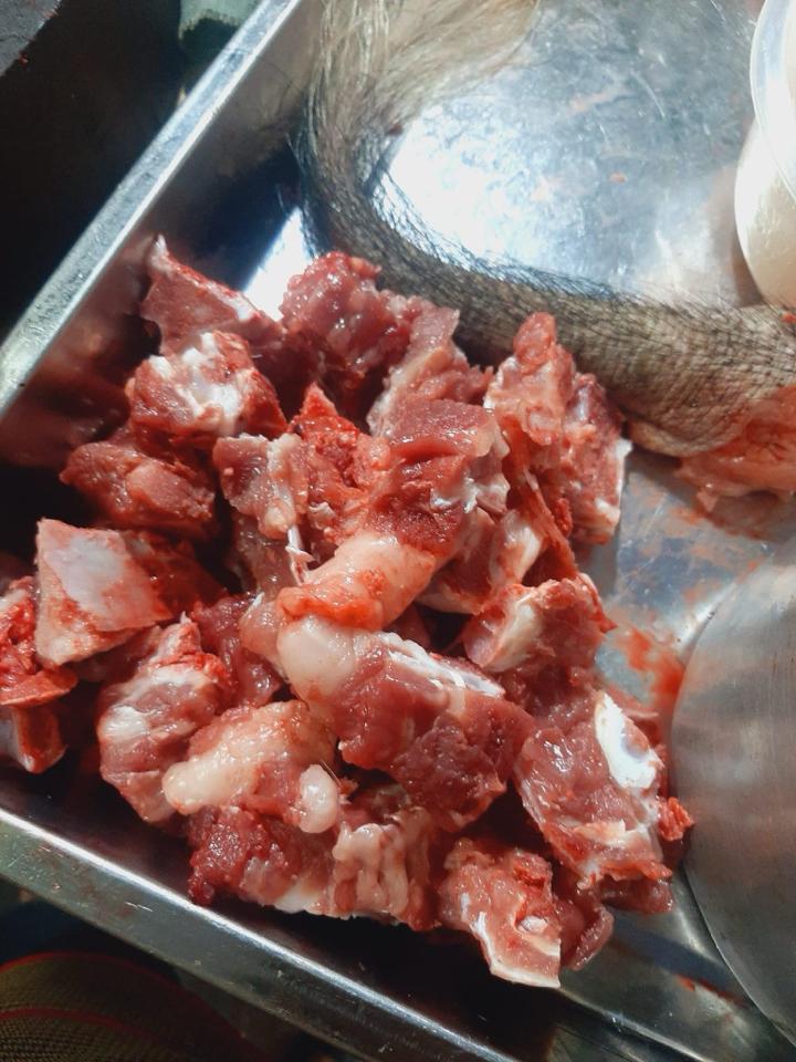 Xương ninh lợn bản-duoc-ban-tai-HẢI SẢN CẨM