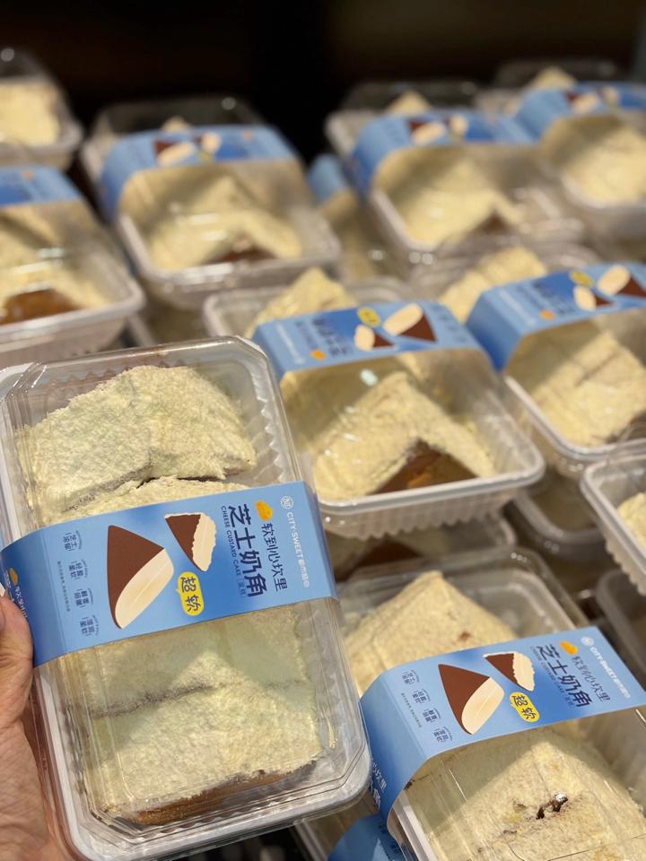 Bánh phomai cheese vị sữa dừa-duoc-ban-tai-THE350F HANOI BY GC