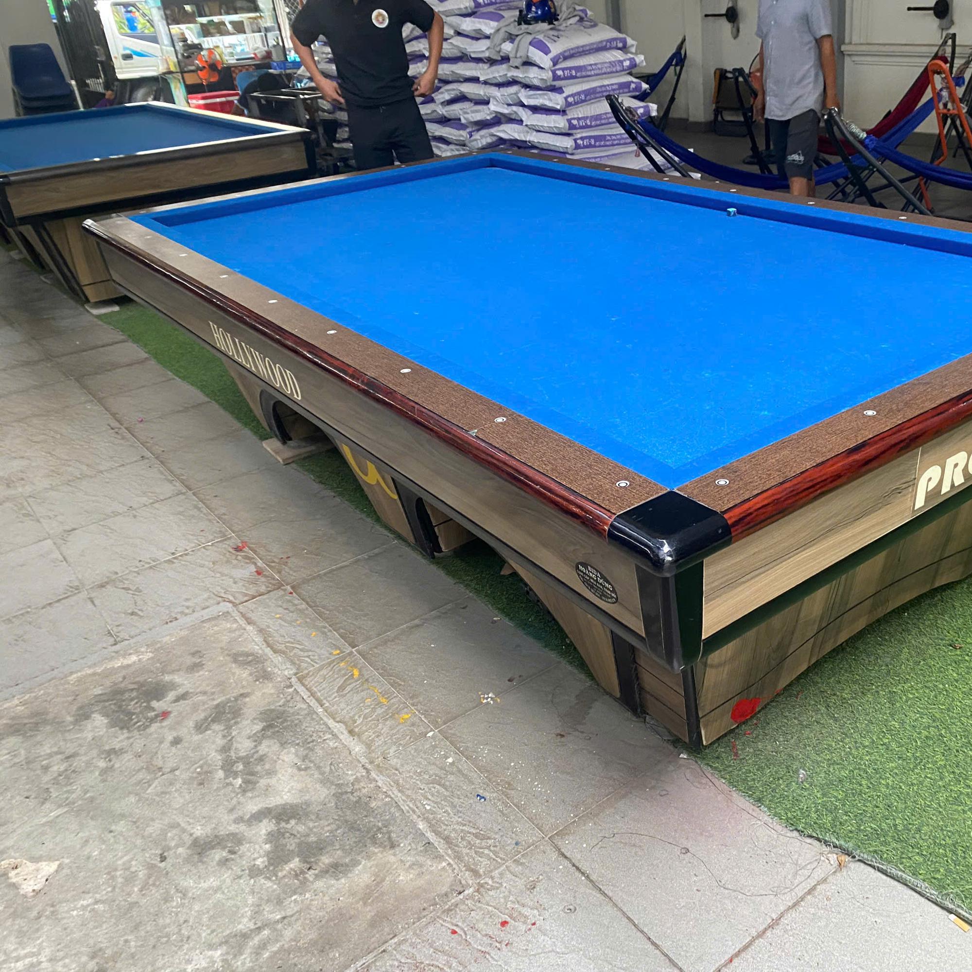 Bàn Lip HLW chống trầy nâu ( 1 chống trầy bo cong ko thành băng )-duoc-ban-tai-BILLIARD Hoàng Dũng