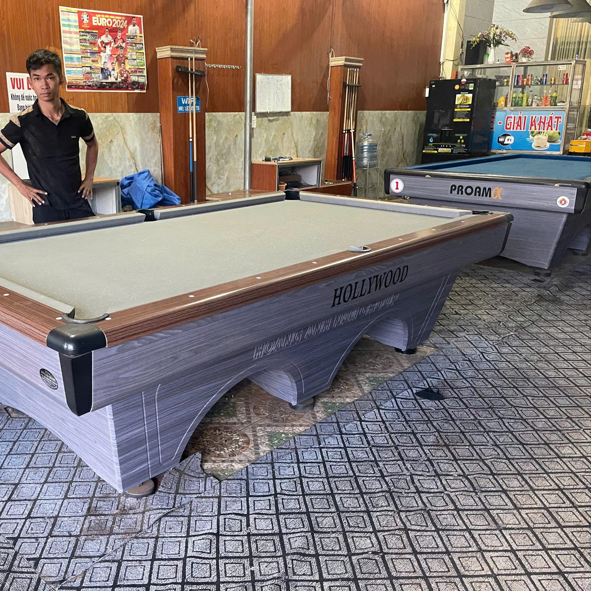 Bàn Lỗ HLW chống trầy  ( Hoàng Anh Nam )-duoc-ban-tai-BILLIARD Hoàng Dũng