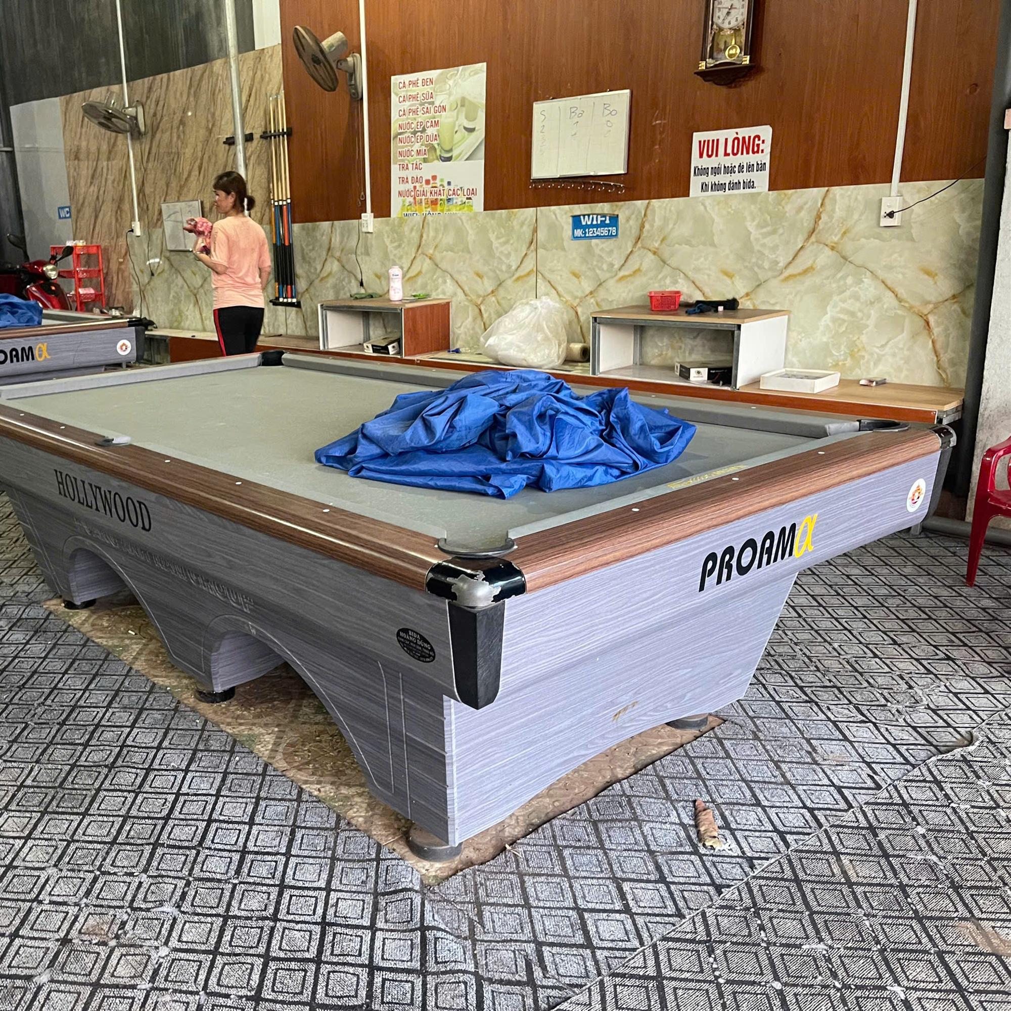 Bàn Lỗ HLW chống trầy  ( Hoàng Anh Nam )-duoc-ban-tai-BILLIARD Hoàng Dũng