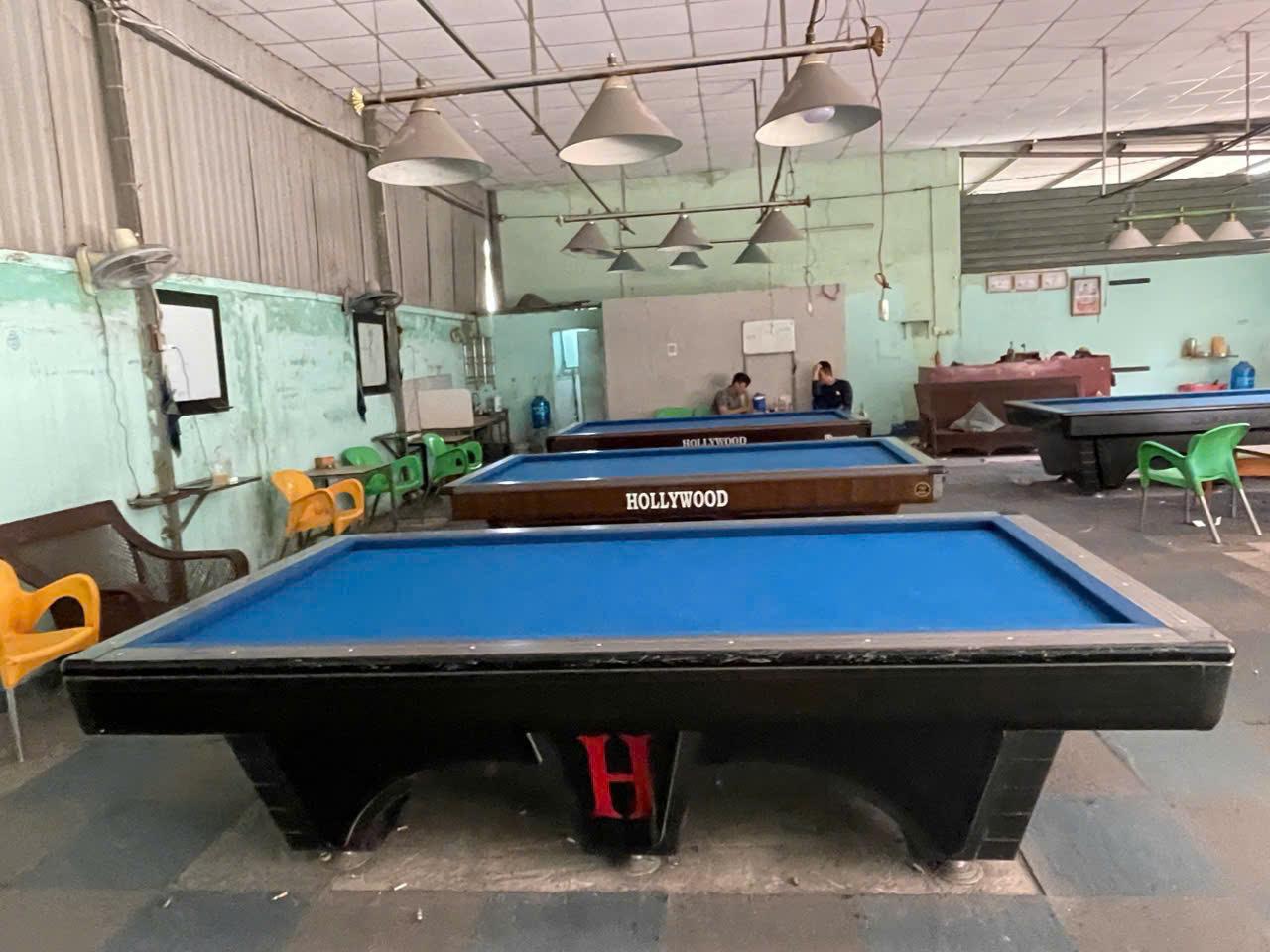 Bàn Líp HLW ( H ) đen-duoc-ban-tai-BILLIARD Hoàng Dũng